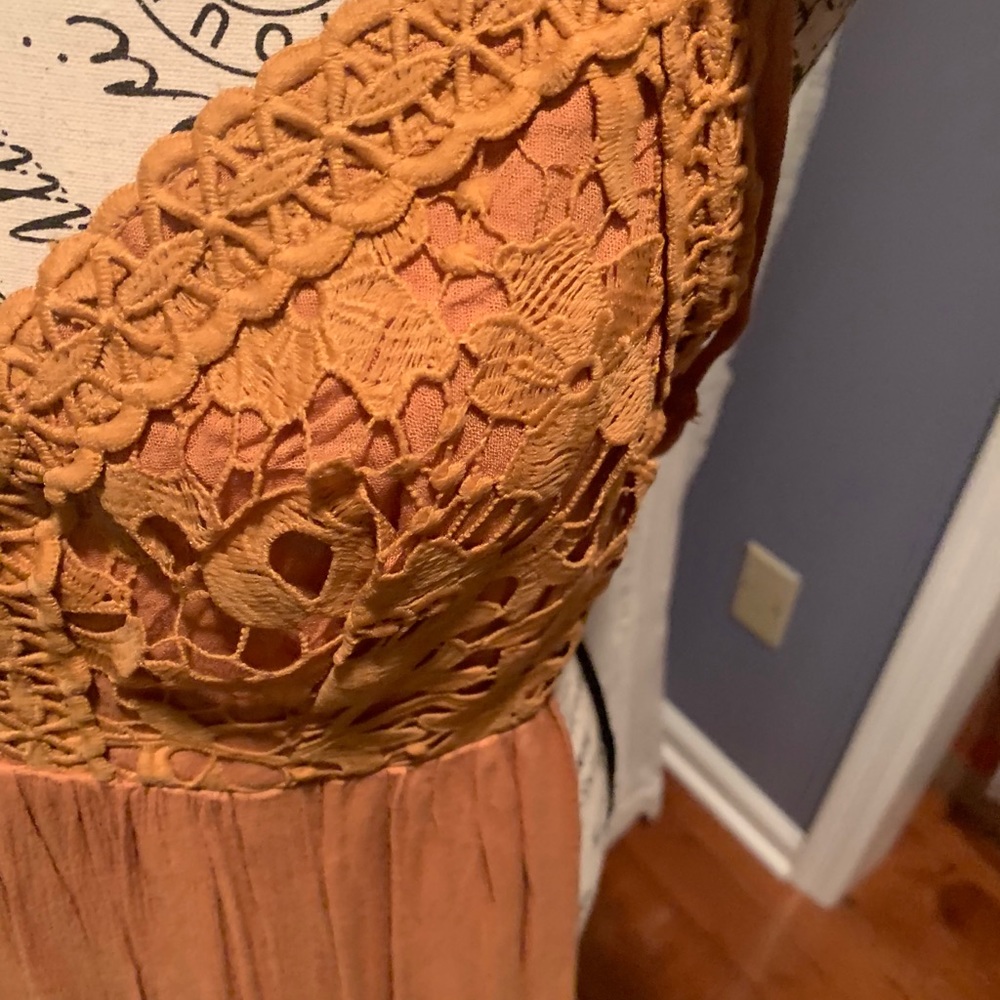 Illa Illa mustard crochet dress - Picture 4 of 7